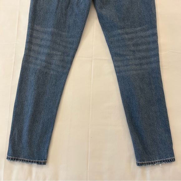 ✖️SOLD✖️ American Eagle Ripped Mom Jeans Size 0 Regular - Picture 9 of 13